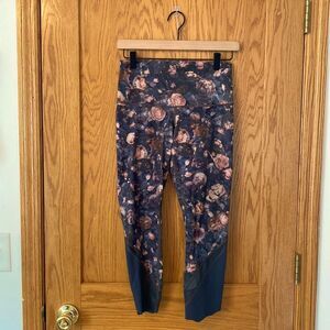 Lululemon Wunder Under Crop High-Rise Roll Down Scallop